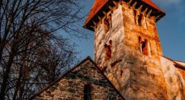 Die außergewöhnliche Kirche St. Nicholas (kostel sv.…