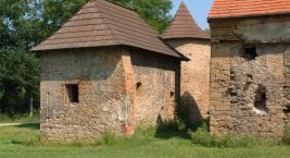 Die spätgotische Festung Kestřany hat eine interessante…