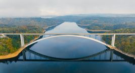 🏗️ Bridge Battle: Historic Beauty vs. Engineering Elegance!…